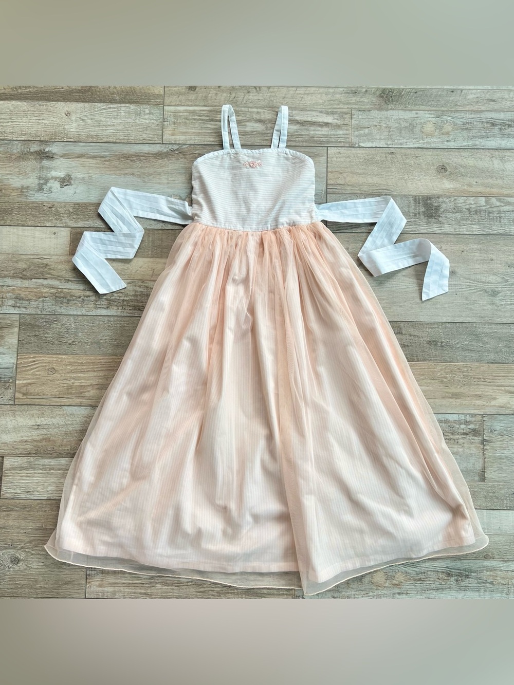Well Dressed Wolf Girls Maxi Dress Size 5